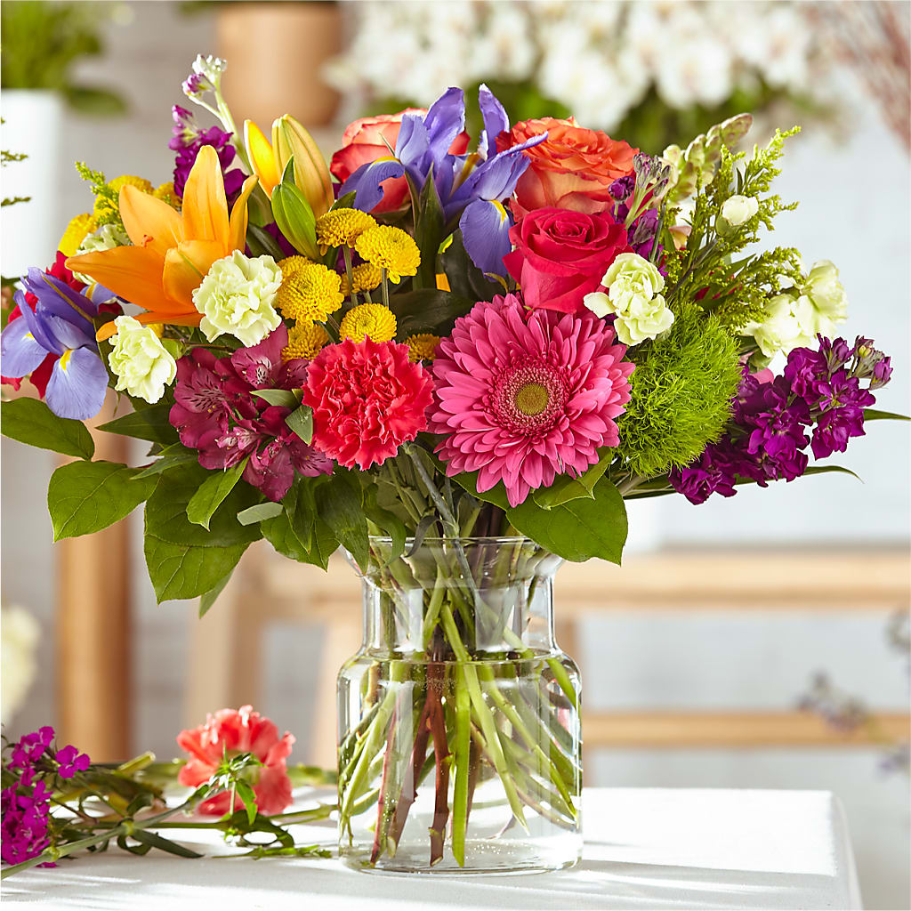 Bold & Bright – A Florist Original – Fleuriste Boucherville, Boucherville PQ