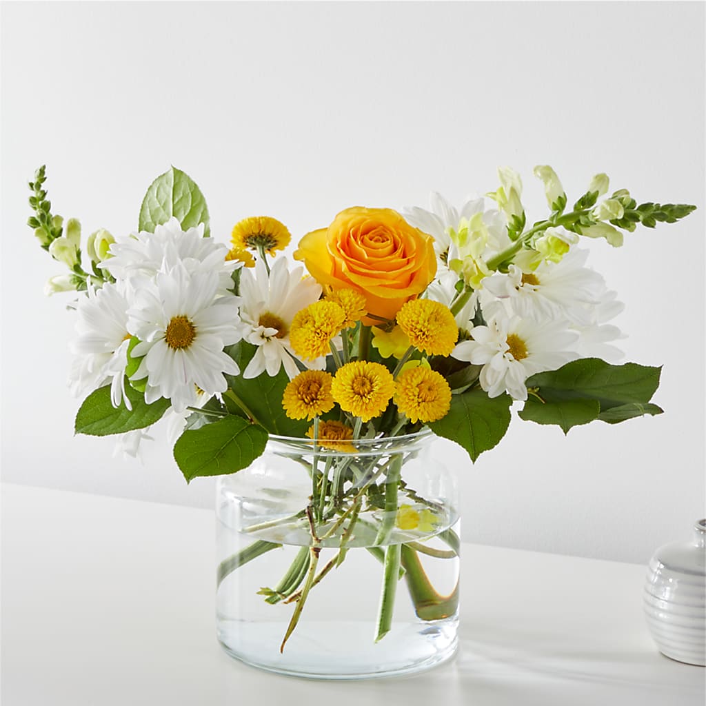 Sun Salutation Bouquet – Fleuriste Boucherville, Boucherville PQ