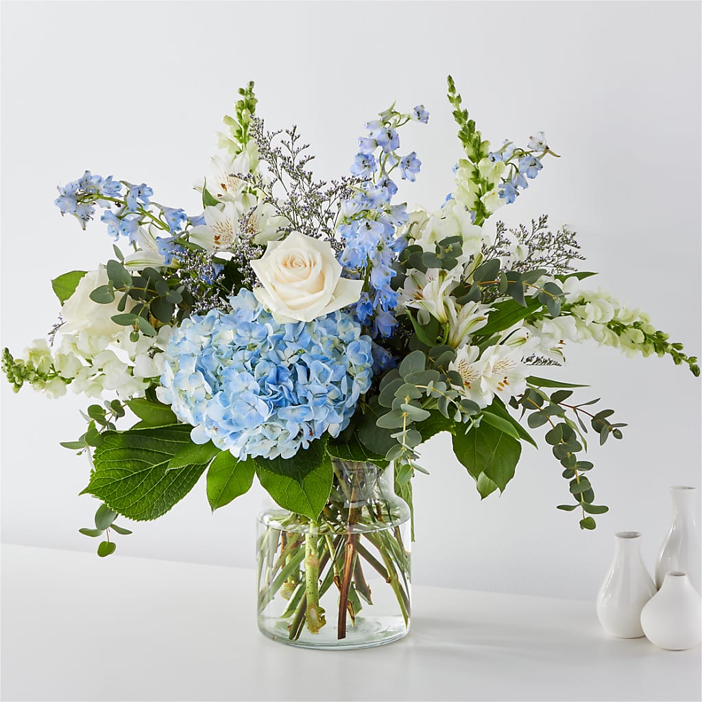 Coastal Blossom Bouquet – Fleuriste Boucherville, Boucherville PQ