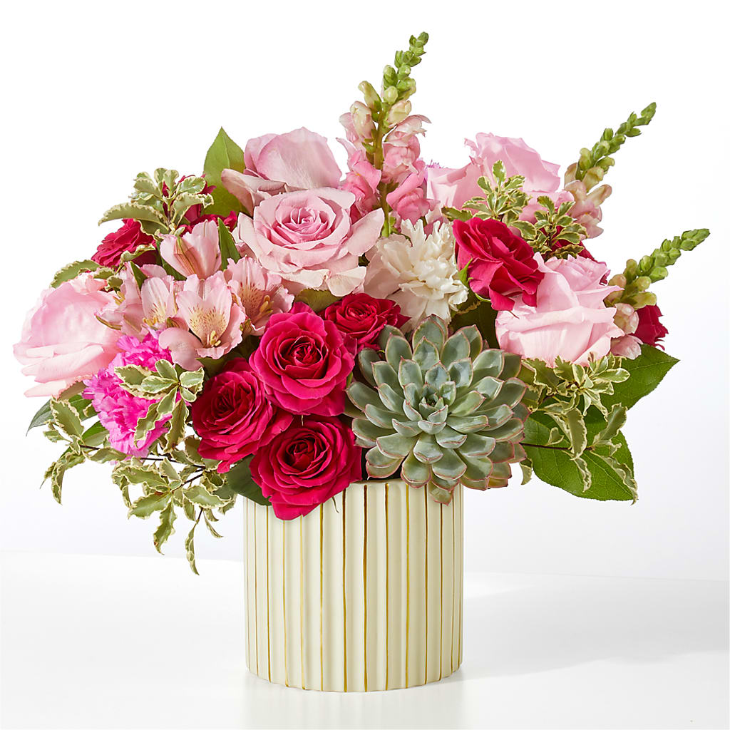 Magenta Musings Bouquet – Fleuriste Boucherville, Boucherville PQ