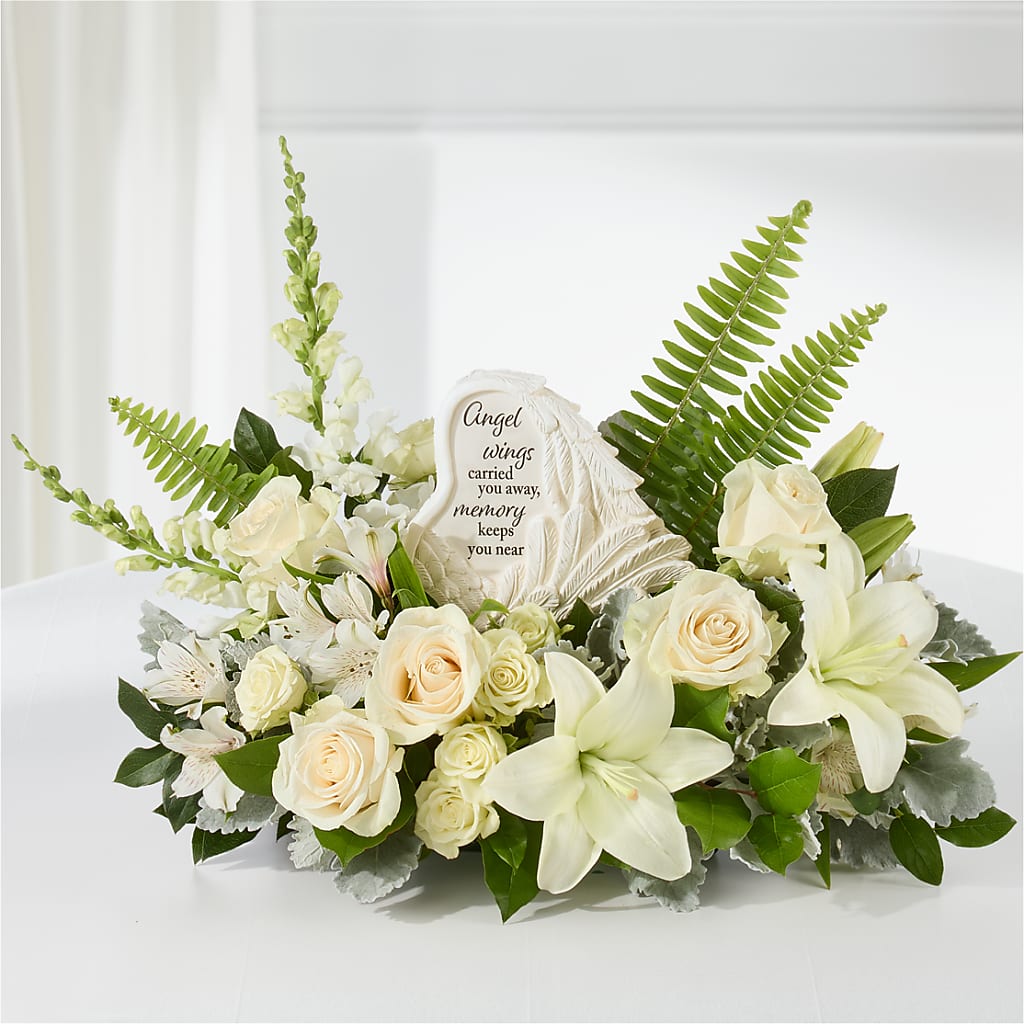 Holding You Close Arrangement – Fleuriste Boucherville, Boucherville PQ