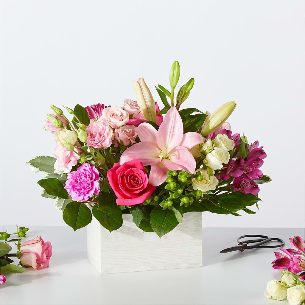 Sweetberry Box – A Florist Original – Fleuriste Boucherville, Boucherville PQ