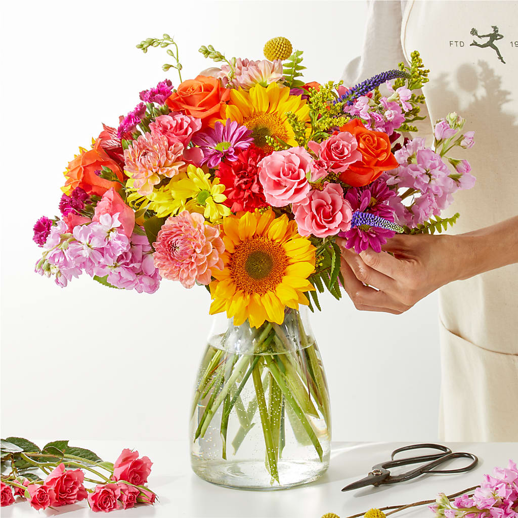 Cue the Confetti - A Florist Original – Fleuriste Boucherville, Boucherville PQ