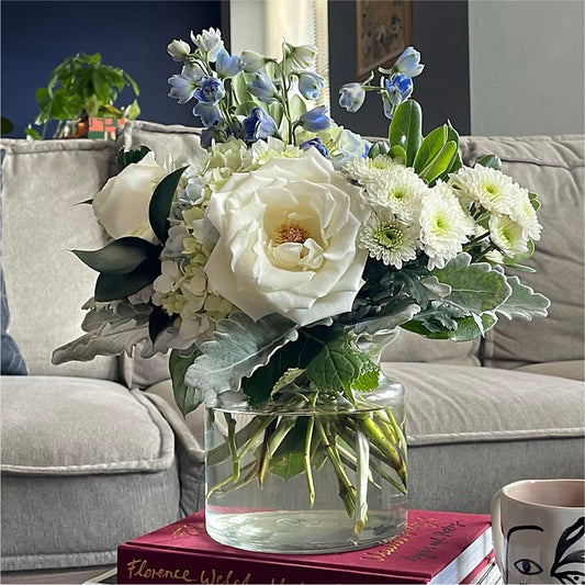 Clear Skies Bouquet – Fleuriste Boucherville, Boucherville PQ