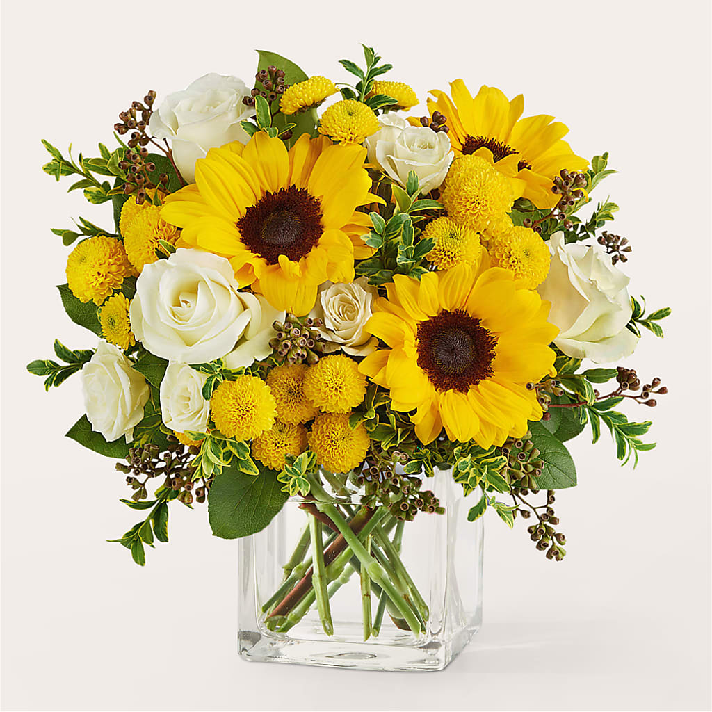 Luminous Morning Bouquet – Fleuriste Boucherville, Boucherville PQ