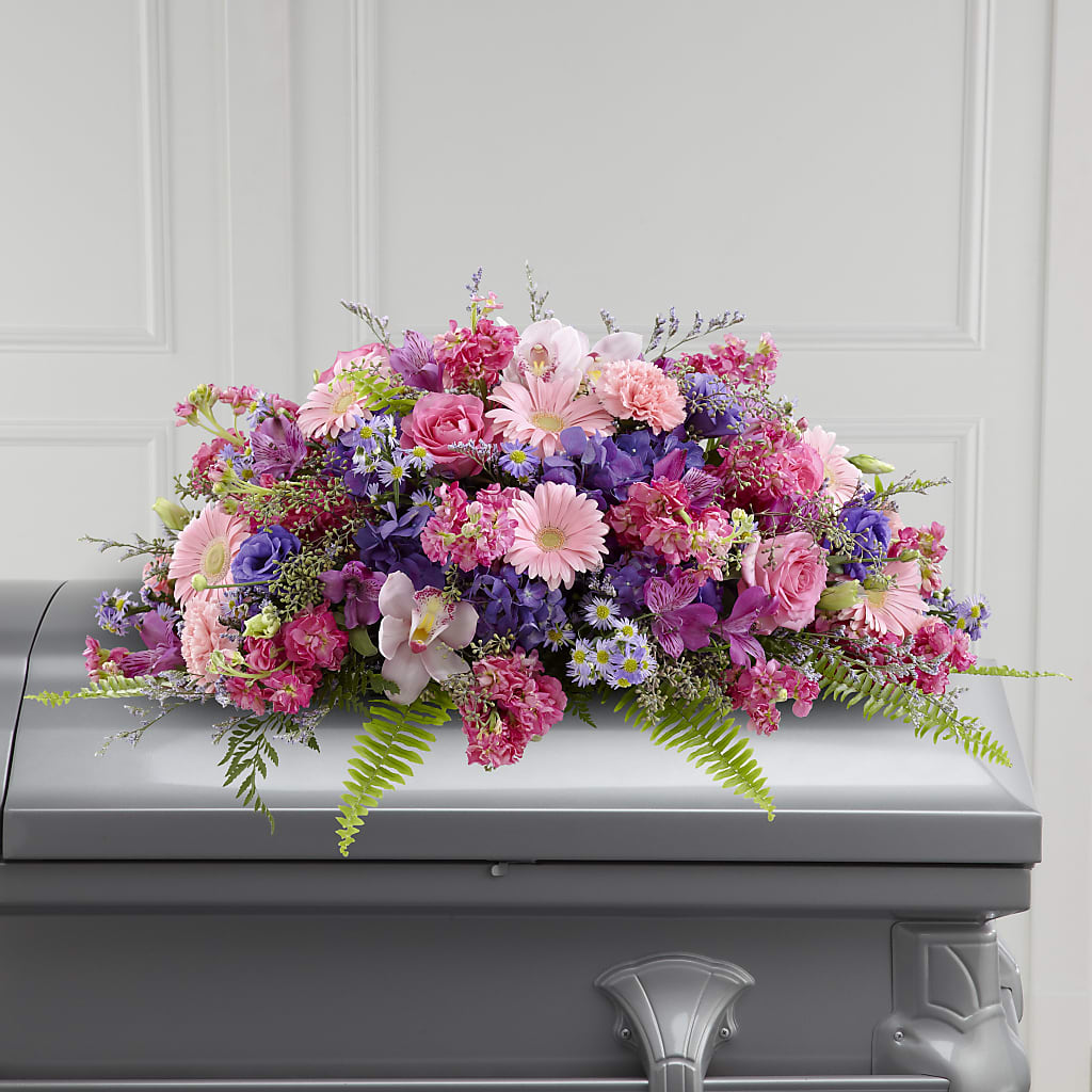 Glorious Garden Casket Spray – Fleuriste Boucherville, Boucherville PQ