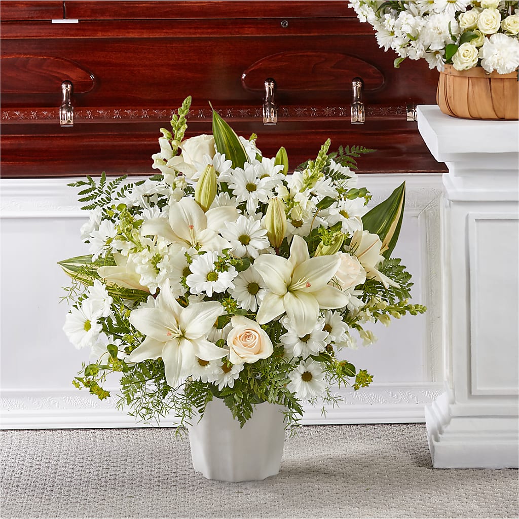 Thoughts of Tranquility Floor Basket – Fleuriste Boucherville, Boucherville PQ