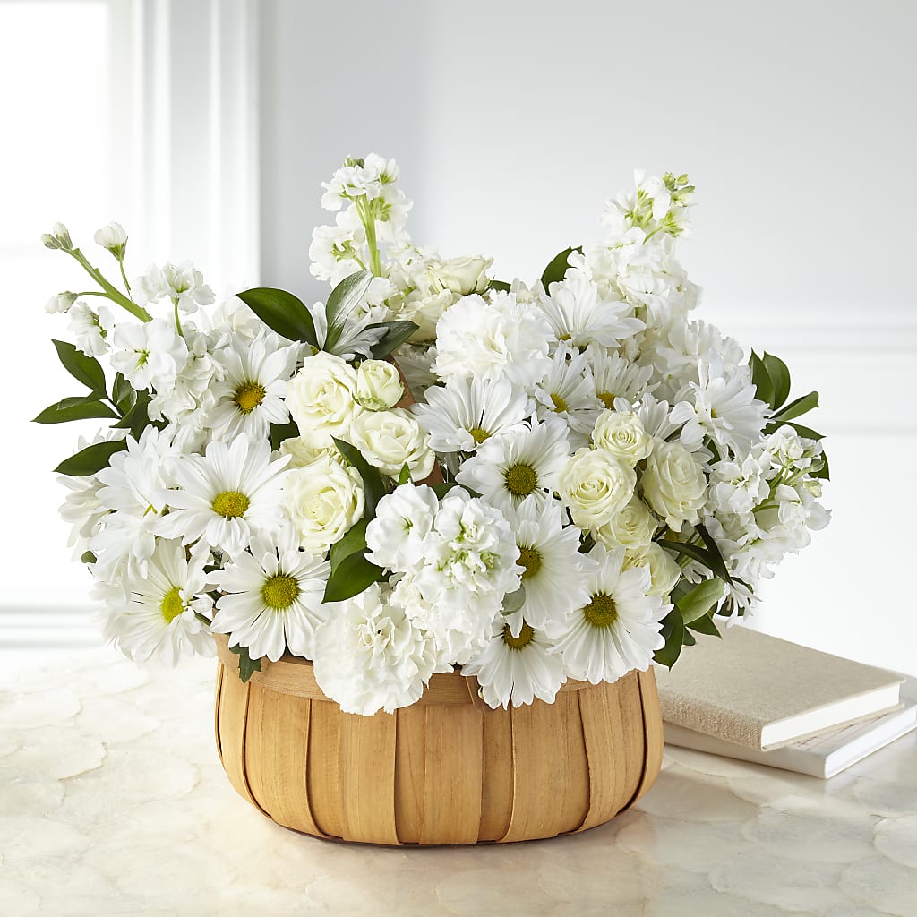 Graceful Garden Basket – Fleuriste Boucherville, Boucherville PQ