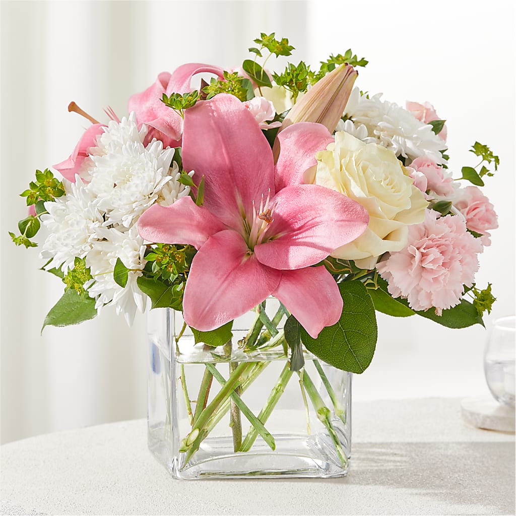 By Your Side Bouquet – Fleuriste Boucherville, Boucherville PQ