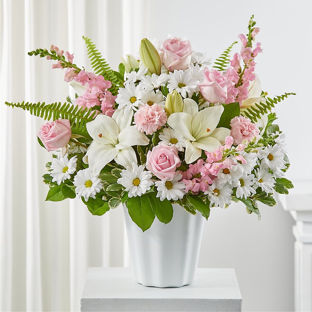 Soft Touch Tabletop Basket – Fleuriste Boucherville, Boucherville PQ