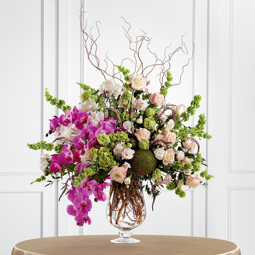 Soft Sophistication Arrangement – Fleuriste Boucherville, Boucherville PQ