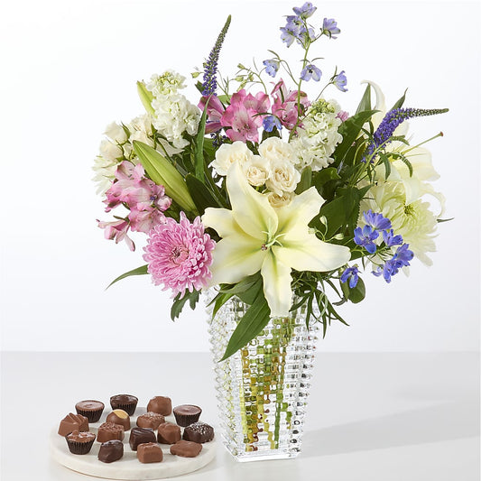 Winter Celebration Bouquet –  Fleuriste Boucherville, Boucherville PQ