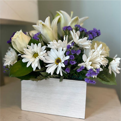 Beyond Blue Box Bouquet –  Fleuriste Boucherville, Boucherville PQ