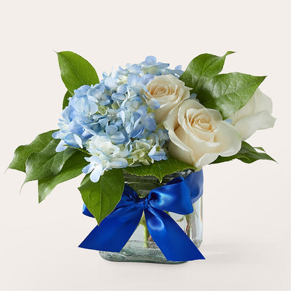 Sky Blue Delight Bouquet –  Fleuriste Boucherville, Boucherville PQ
