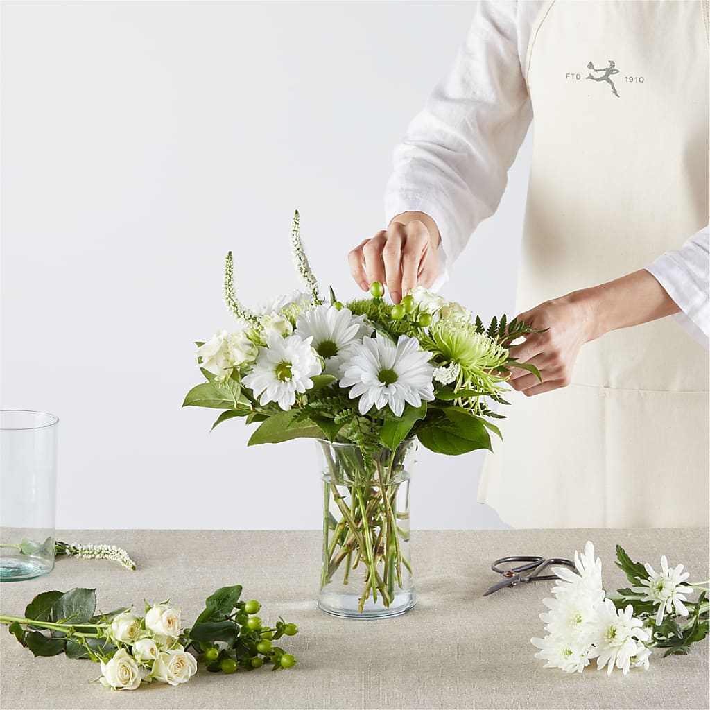 Irish Garden - A Florist Original –  Fleuriste Boucherville, Boucherville PQ