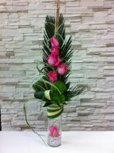 Modern arrangement MLF-05 –  Fleuriste Boucherville, Boucherville PQ