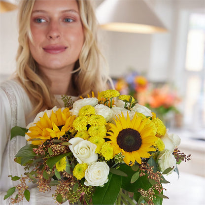 Luminous Morning Bouquet –  Fleuriste Boucherville, Boucherville PQ
