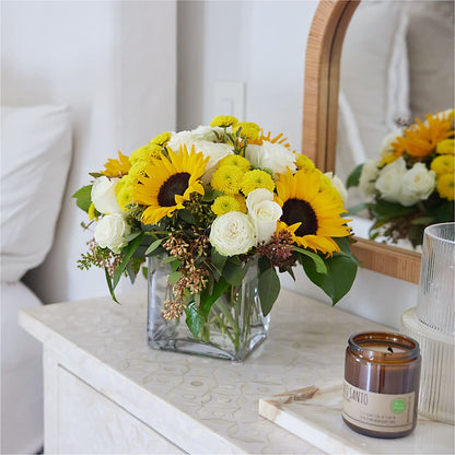Luminous Morning Bouquet –  Fleuriste Boucherville, Boucherville PQ