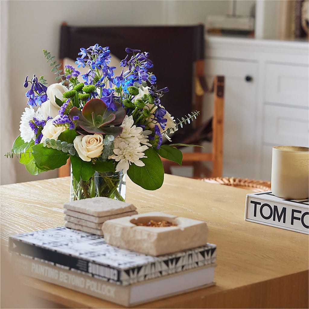 Cerulean Waves Bouquet –  Fleuriste Boucherville, Boucherville PQ