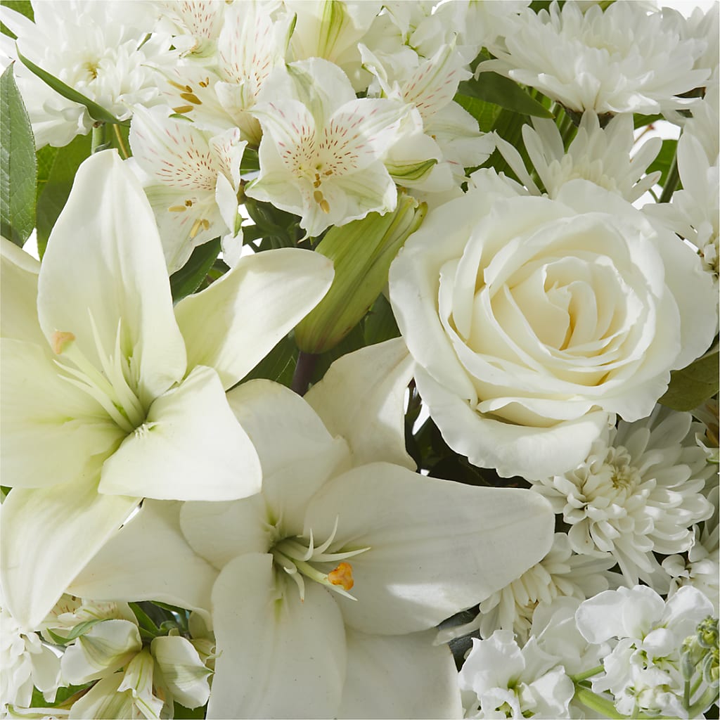 Peaceful Reflections Arrangement –  Fleuriste Boucherville, Boucherville PQ