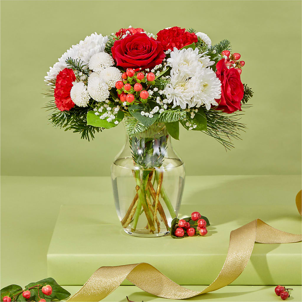 Chance of Flurries Bouquet –  Fleuriste Boucherville, Boucherville PQ