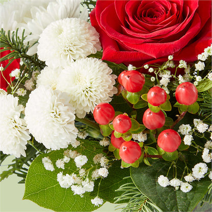 Chance of Flurries Bouquet –  Fleuriste Boucherville, Boucherville PQ