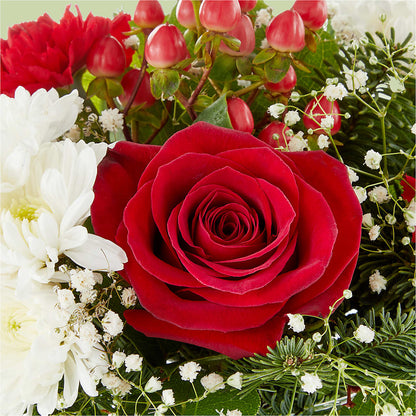 Chance of Flurries Bouquet –  Fleuriste Boucherville, Boucherville PQ