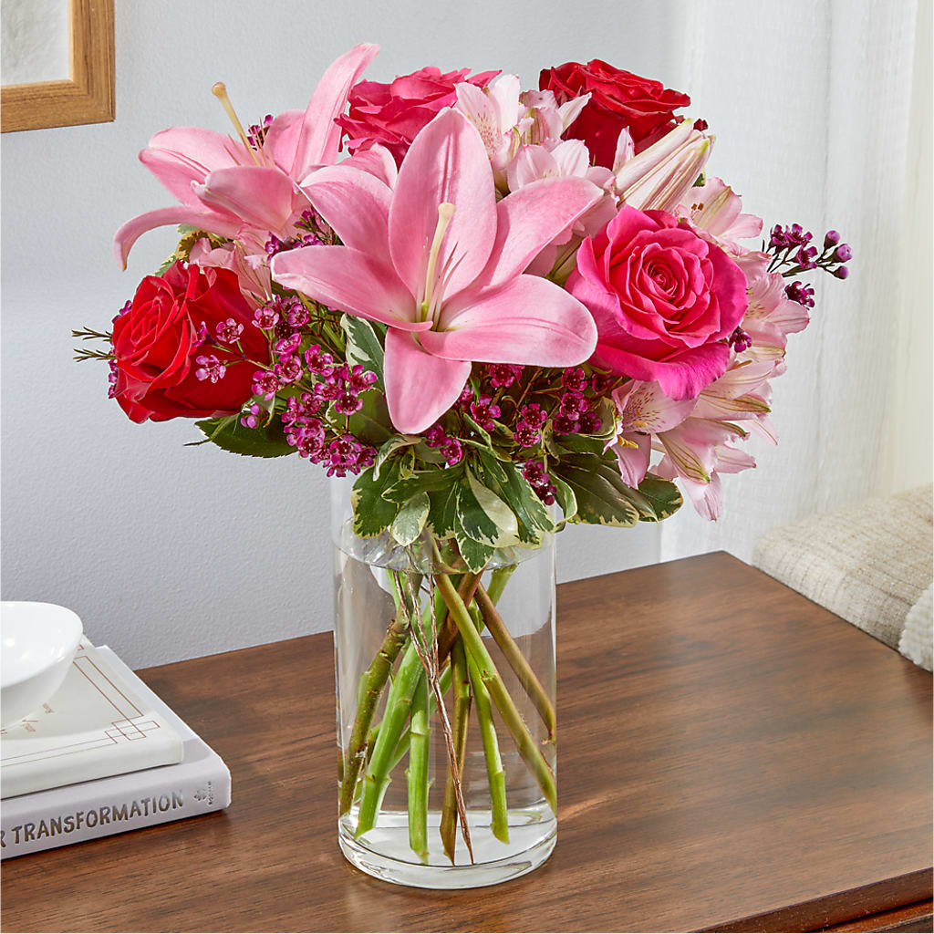 Lucky in Love Bouquet –  Fleuriste Boucherville, Boucherville PQ