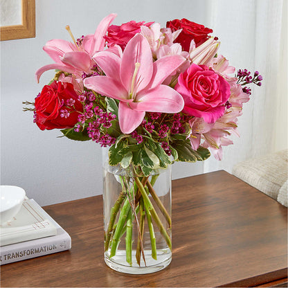 Lucky in Love Bouquet –  Fleuriste Boucherville, Boucherville PQ