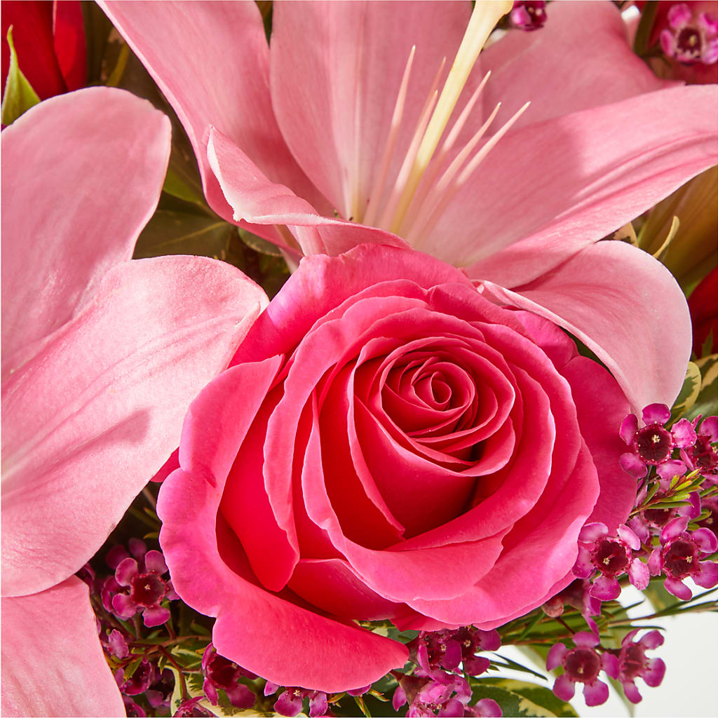 Lucky in Love Bouquet –  Fleuriste Boucherville, Boucherville PQ