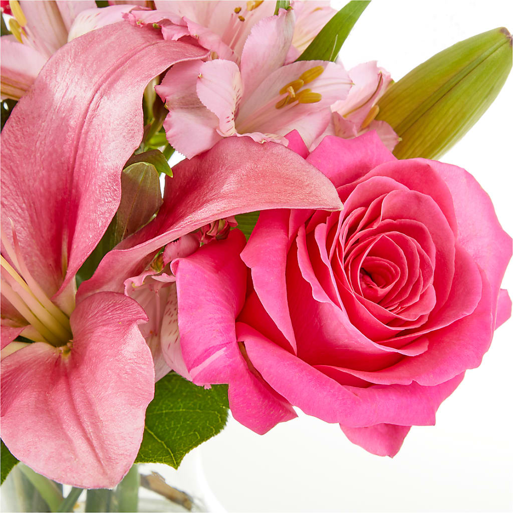 Lots of Love Bouquet –  Fleuriste Boucherville, Boucherville PQ