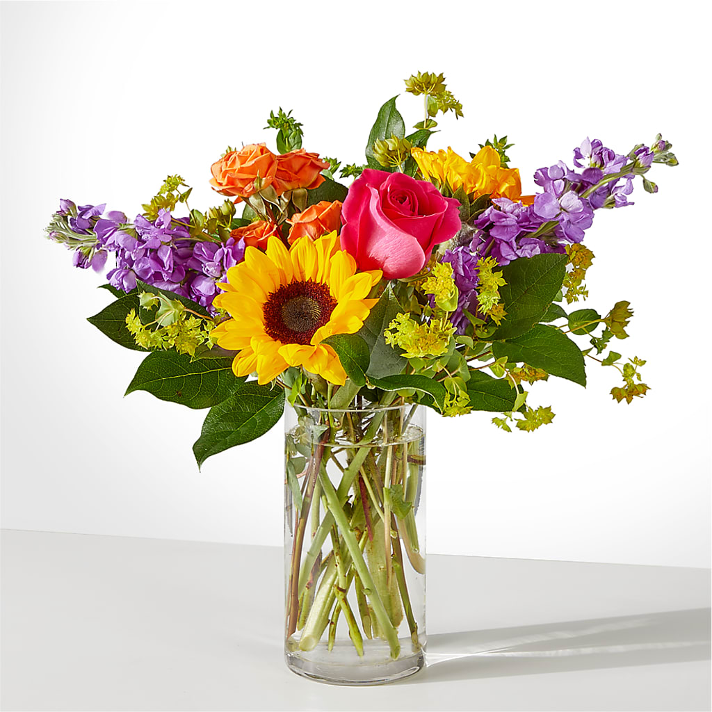 Vibrant Greetings Bouquet –  Fleuriste Boucherville, Boucherville PQ