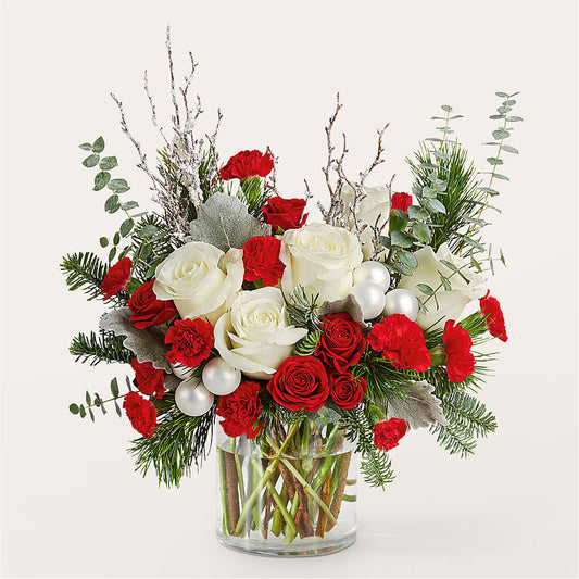 Trimming the Tree Bouquet –  Fleuriste Boucherville, Boucherville PQ