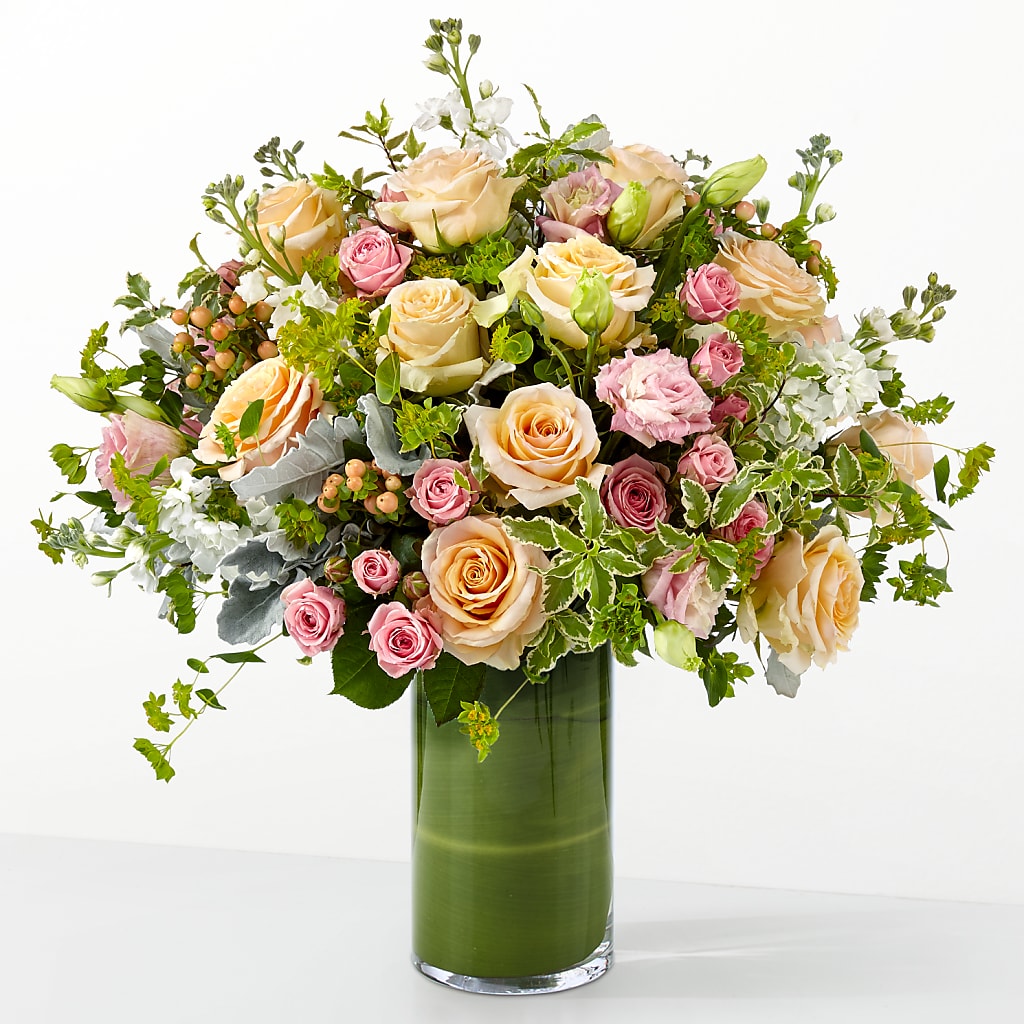 The Glamour Shot –  Fleuriste Boucherville, Boucherville PQ