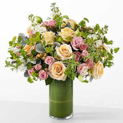 The Glamour Shot –  Fleuriste Boucherville, Boucherville PQ