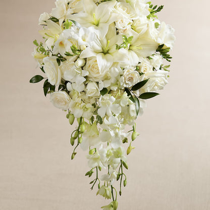 White Wonders Bouquet –  Fleuriste Boucherville, Boucherville PQ
